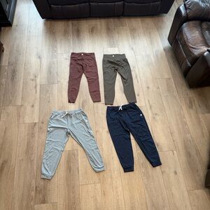 SOLD Vuori Performance Joggers Dark Blue and Light Blue, Vuori Stride Leggings